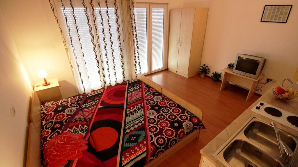 Apartments Ivka Omiš Eksteriør billede