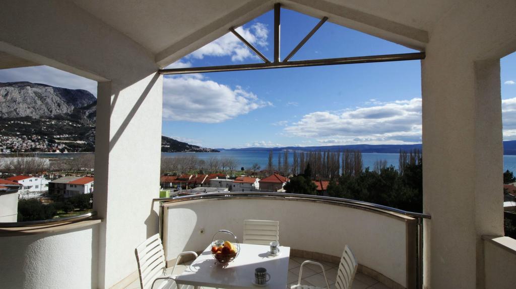 Apartments Ivka Omiš Eksteriør billede