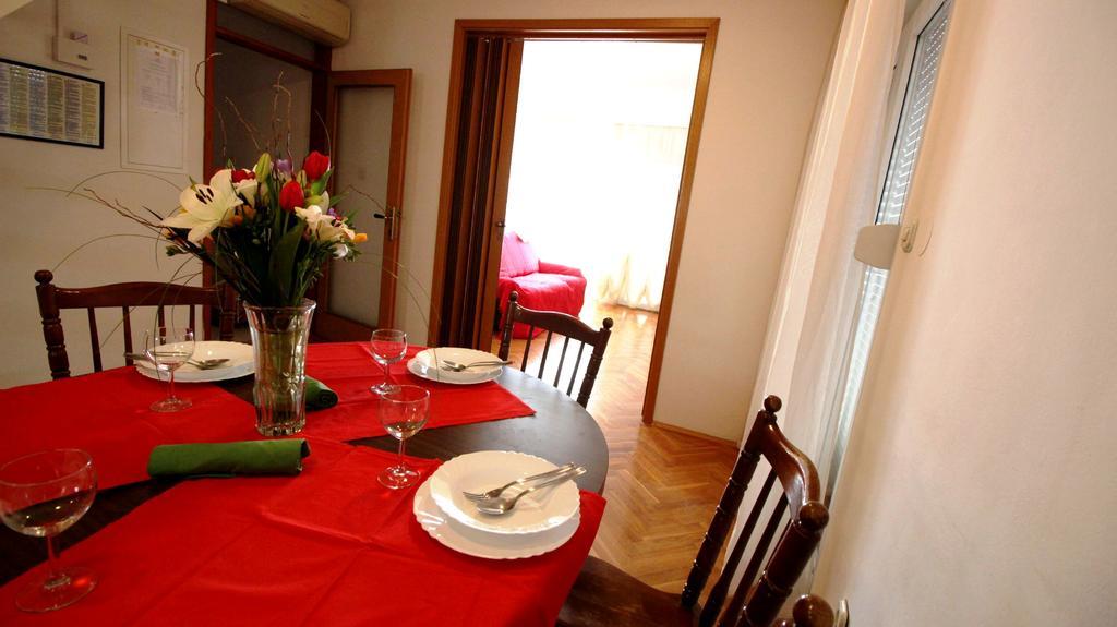 Apartments Ivka Omiš Eksteriør billede